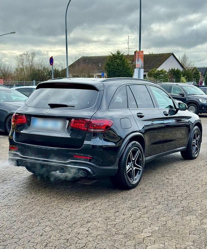 Gebraucht Mercedes GLC43 AMG AMG 390 PS (286 kW) 2022 Schwarz SUV