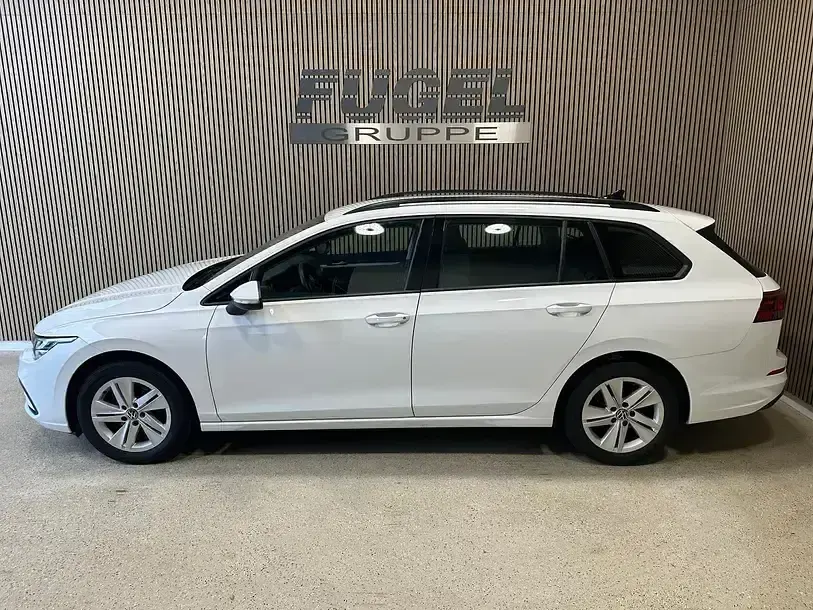 Gebraucht VW Golf VII Life 116 PS (85 kW) 2021 Weiß Kleinwagen