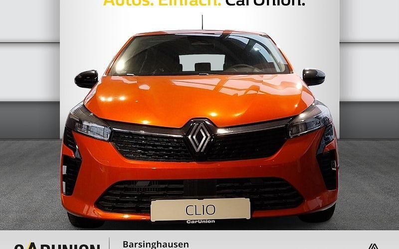 Neu Renault Clio V Evolution 115 PS (84 kW) 2025 Orange Limousine