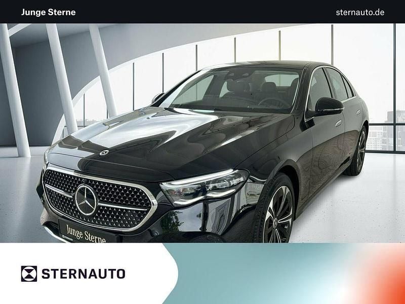 Metalliclack obsidianschwarz Gebraucht 2024 Mercedes E400 Avantgarde Limousine | 56.745 € (Fairer Preis) - Bild 1/4