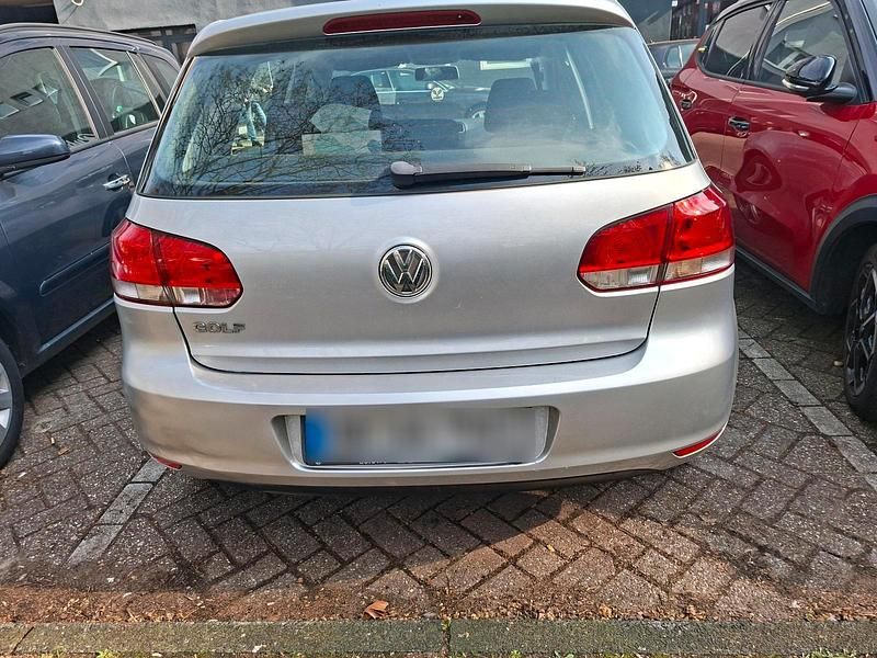 Gebraucht VW Golf VI 80 PS (58 kW) 2010 Silber Kleinwagen