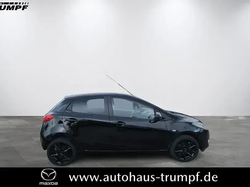 Gebraucht Mazda 2 Kenko 84 PS (61 kW) 2013 Brillantschwarz Kleinwagen