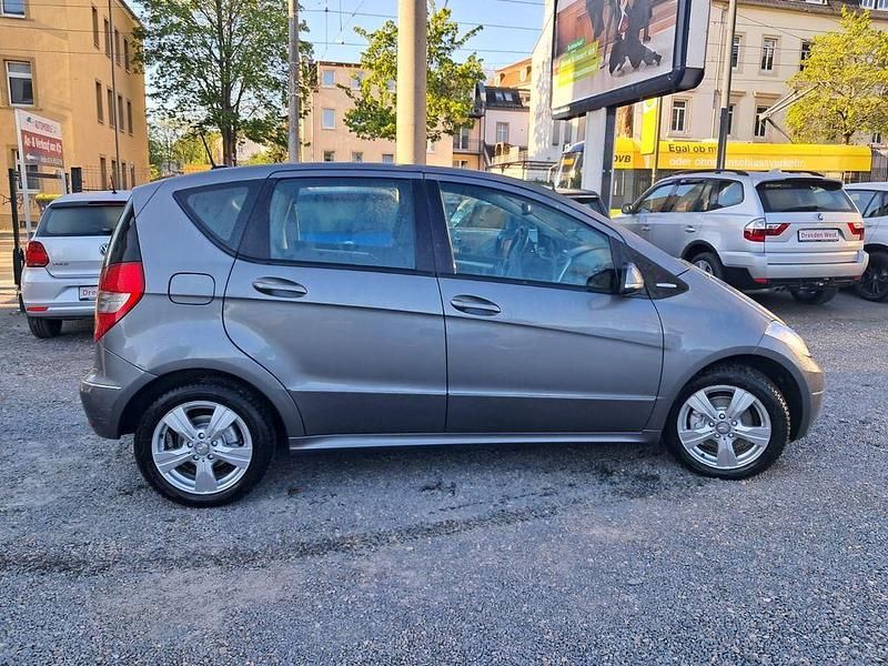 Gebraucht Mercedes A180 109 PS (80 kW) 2011 Other Limousine
