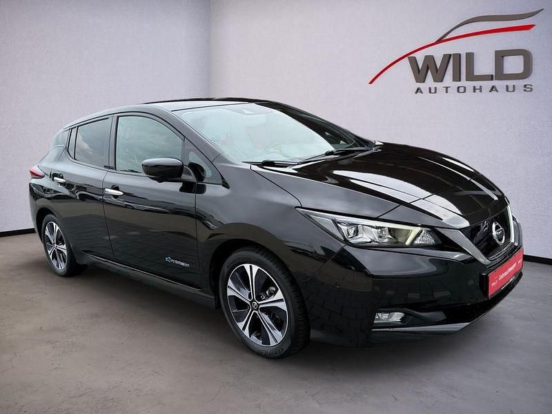 Gebraucht Nissan Leaf 360º 110 kW (150 PS) 2019 M) (schwarz Kleinwagen