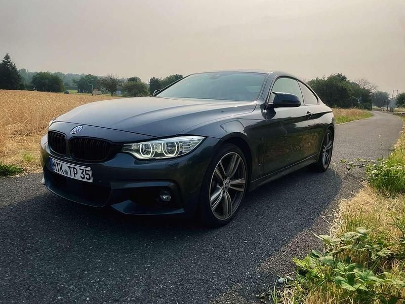 Grau Gebraucht 2015 BMW 435 Sport Line Cabrio | 16.800 € - Bild 1/4