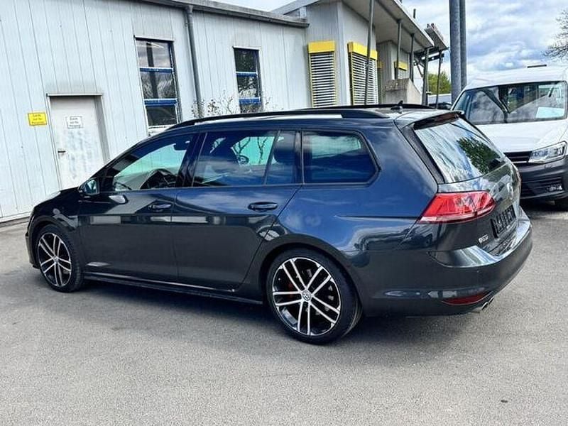 Usado VW Golf VII GTD 184 HP (135 kW) 2017 Cinzento Carrinha