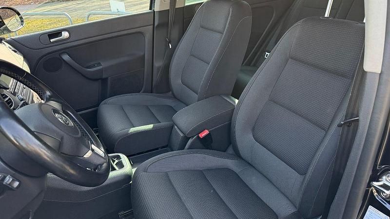 Gebraucht VW Golf Plus Cross Team 140 PS (102 kW) 2010 Schwarz Van / Kleinbus