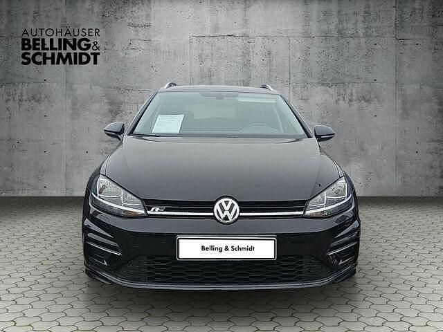 Gebraucht VW Golf VII R-line 150 PS (110 kW) 2020 Deep black perleffekt (metallic) Kombi