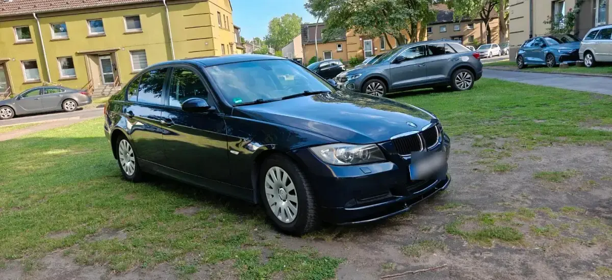 Gebraucht BMW 318 129 PS (94 kW) 2006 Blau Limousine