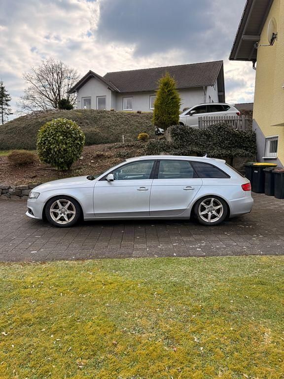 Gebraucht Audi A4 Ambiente 170 PS (125 kW) 2011 Silber Kombi