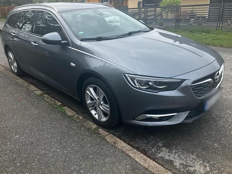 Grau Gebraucht 2018 Opel Insignia Kombi | 9.500 € (Fairer Preis) - Bild 1/4