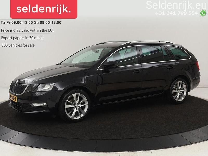 Schwarz Gebraucht 2019 Skoda Octavia Clever Limousine | 11.400 € (Guter Preis) - Bild 1/4