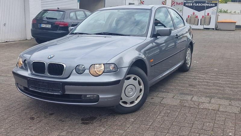 Grau Gebraucht 2004 BMW 316 Coupé | 1.999 € (Etwas zu teuer) - Bild 1/4