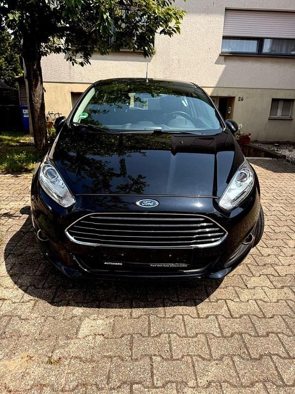 Gebraucht Ford Fiesta Titanium 80 PS (58 kW) 2017 Schwarz Kleinwagen