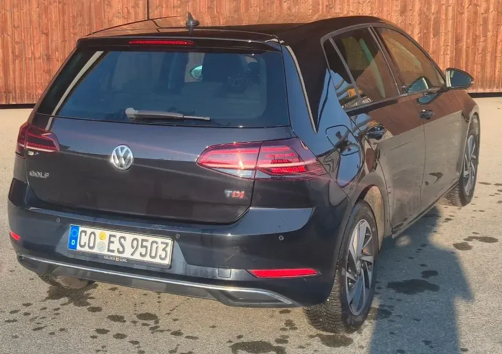 Gebraucht VW Golf VII Sound 116 PS (85 kW) 2017 Schwarz Limousine