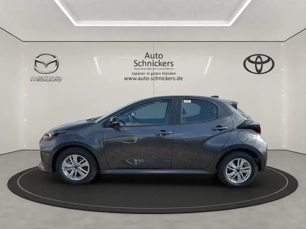 Neu Mazda 2 Center-Line 116 PS (85 kW) 2025 Grau Kleinwagen