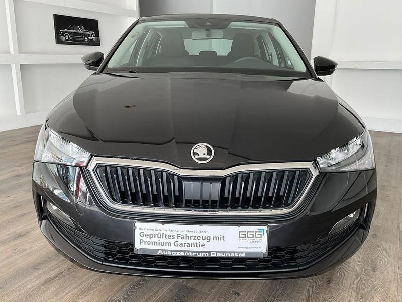 Gebraucht Skoda Scala Active 95 PS (69 kW) 2020 Schwarz Kleinwagen