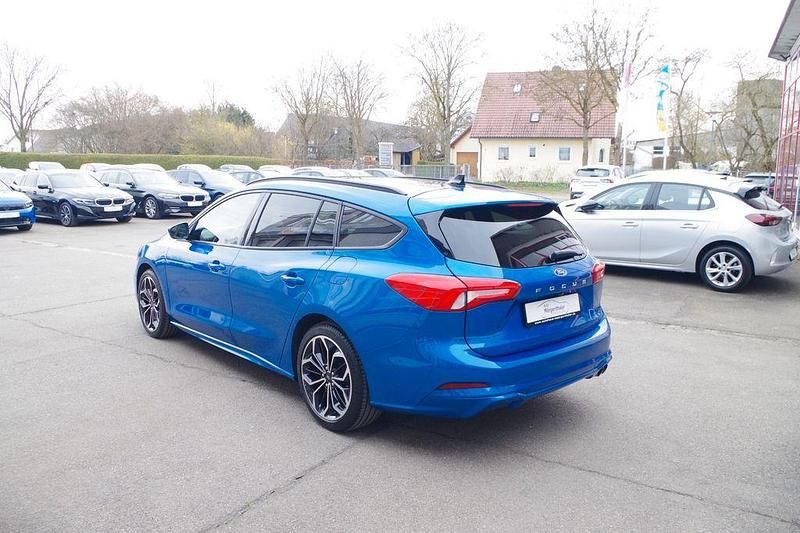 Gebraucht Ford Focus ST-Line 150 PS (110 kW) 2021 Blau Limousine