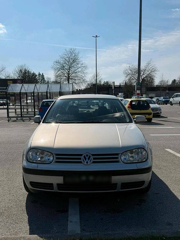 Gebraucht VW Golf IV 75 PS (55 kW) 2000 Silber Kleinwagen
