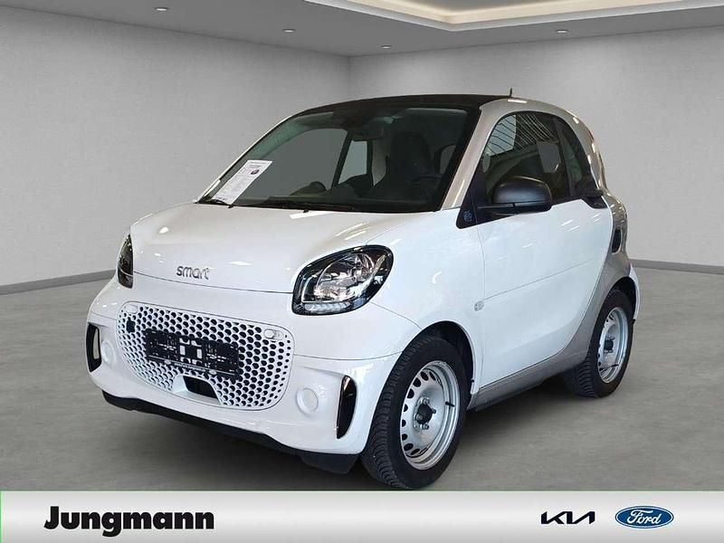 Bodypanels in white Gebraucht 2021 Smart ForTwo Electric Drive Coupé | 8.990 € (Fairer Preis) - Bild 1/4