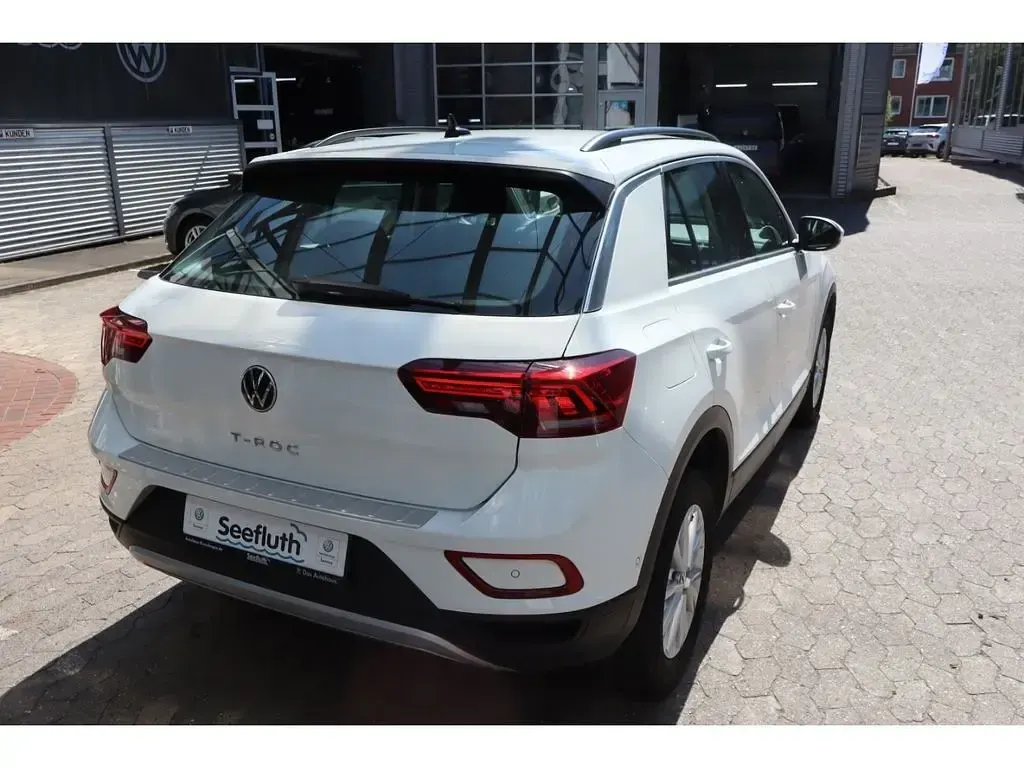 Usata VW T-Roc Life 150 CV (110 kW) 2023 Bianco SUV