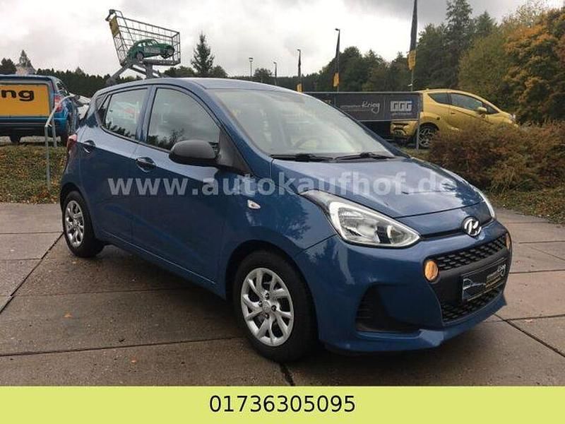 Gebraucht Hyundai i10 Classic 67 PS (49 kW) 2018 Blau Kleinwagen