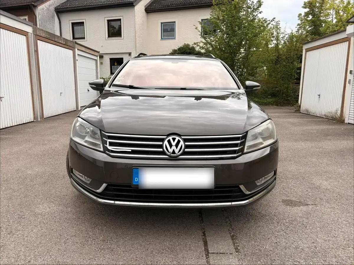 Gebraucht VW Passat Comfortline 140 PS (102 kW) 2014 Braun Kombi