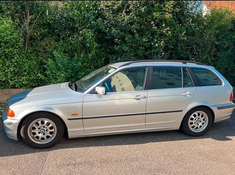 Second-hand BMW 320 150 CP (110 kW) 2000 Argintiu Break