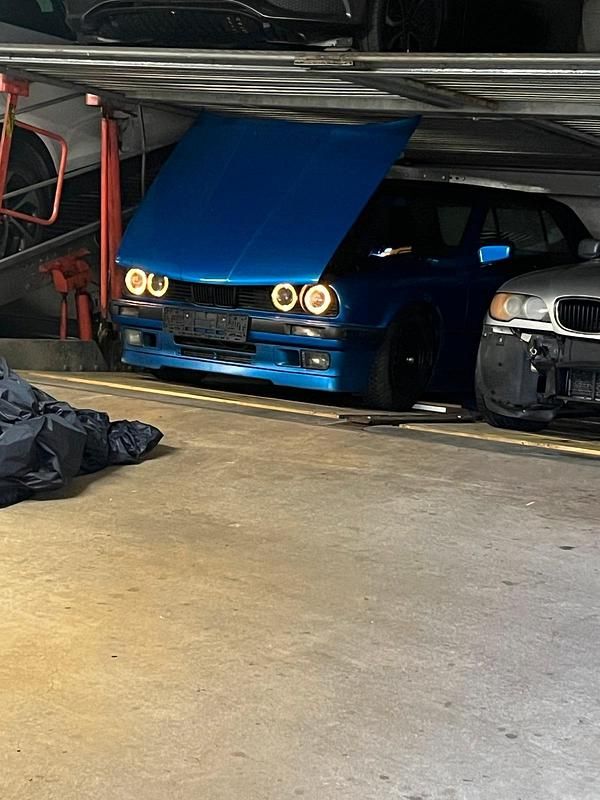 Blau Gebraucht 1988 BMW 325 Cabriolet Cabrio | 25.000 € - Bild 1/4