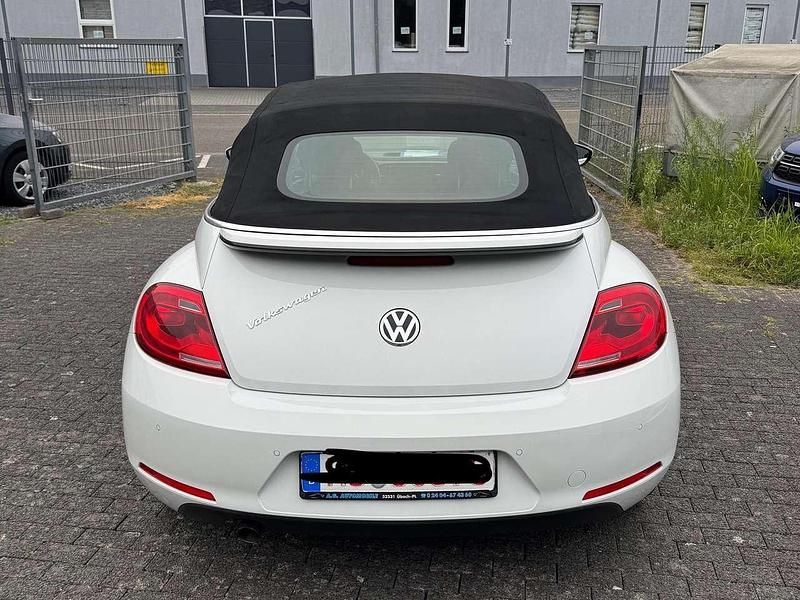 Usata VW Beetle Cabriolet 105 CV (77 kW) 2015 Bianco Cabrio