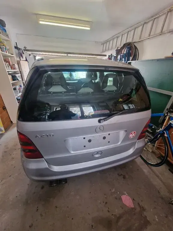 Używany Mercedes A210 140 KM (102 kW) 2003 Srebrny Minivan