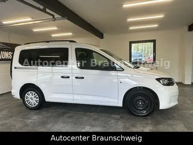 Usata VW Caddy 102 CV (75 kW) 2023 Bianco Monovolume