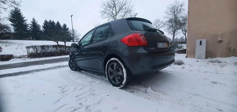 Gebraucht Toyota Auris 96 PS (70 kW) 2008 Grau Kleinwagen