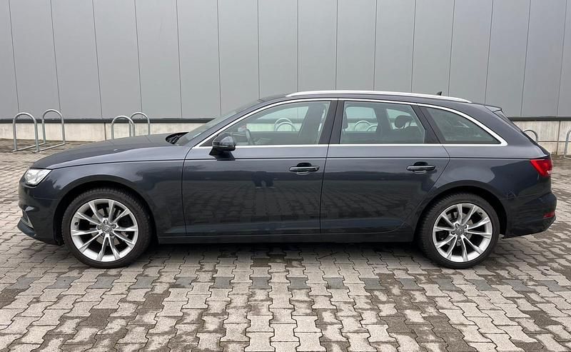 Gebraucht Audi A4 Ambiente 150 PS (110 kW) 2018 Grau Kombi