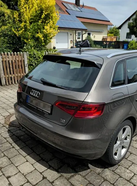 Gebraucht Audi A3 Ambition 150 PS (110 kW) 2014 Beige Limousine