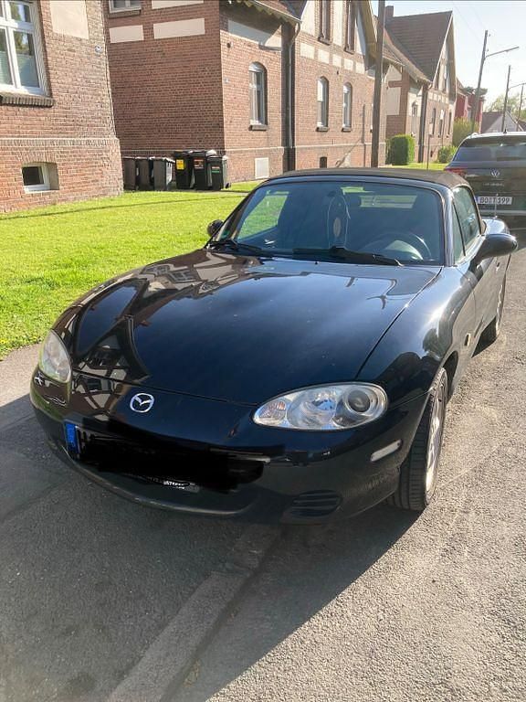Second-hand Mazda MX5 110 CP (80 kW) 2004 Negru Cabrio