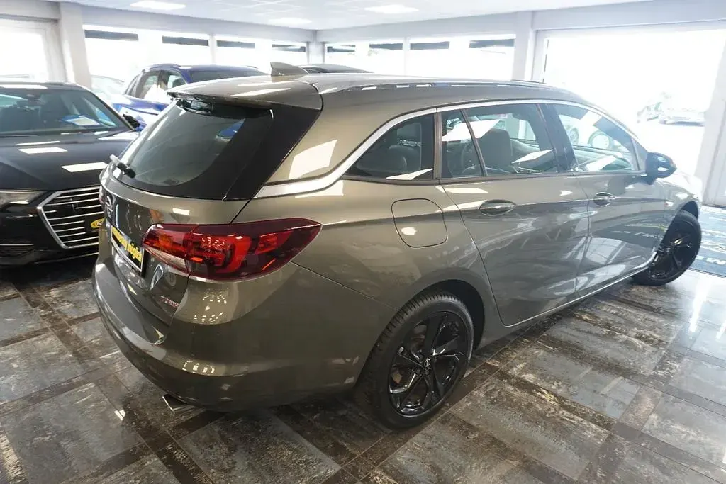 Gebraucht Opel Astra Innovation 200 PS (147 kW) 2017 You drive me crazy Kombi