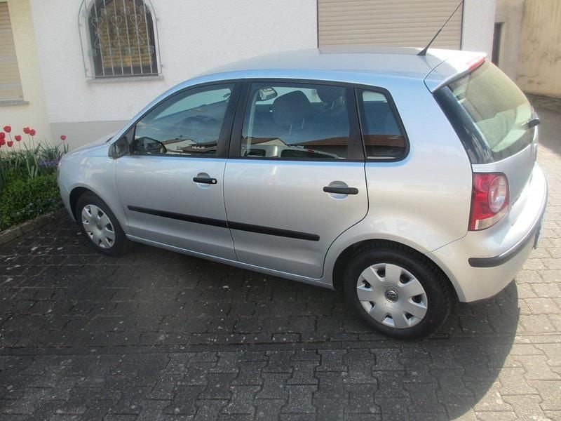 Gebraucht VW Polo Trendline 60 PS (44 kW) 2008 Silber Kleinwagen