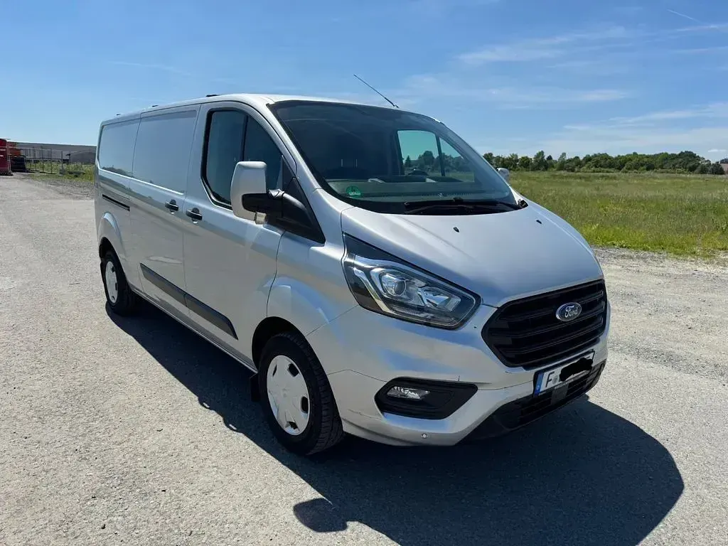 Gebraucht Ford Transit Custom 105 PS (77 kW) 2019 Silber Van / Kleinbus