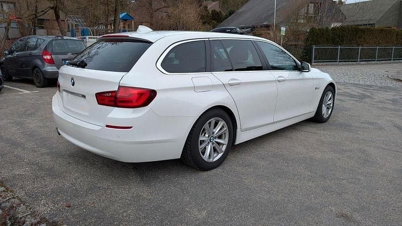 Usata BMW 520 184 CV (135 kW) 2013 Bianco Station wagon