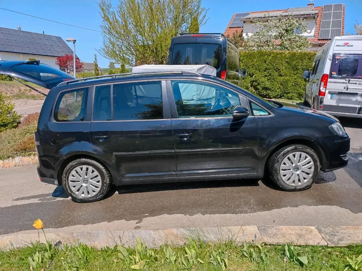 Gebraucht VW Touran 140 PS (102 kW) 2010 Schwarz Van / Kleinbus