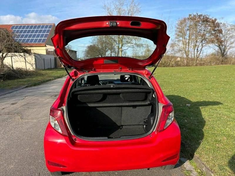 Gebraucht Toyota Yaris 2012 Rot Kleinwagen