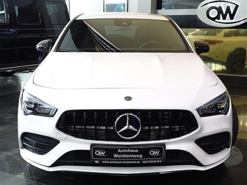 Gebraucht Mercedes CLA180 Shooting Brake AMG 136 PS (100 kW) 2019 Weiß Kombi