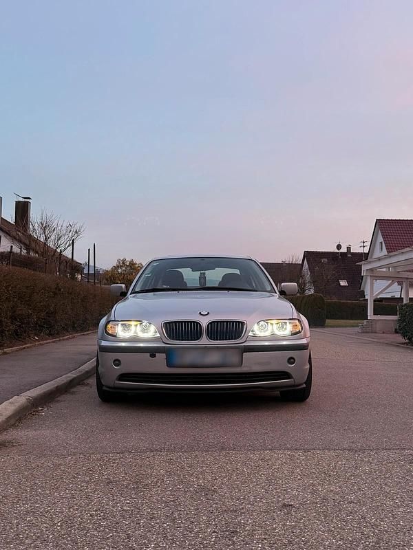 Gebraucht BMW 320 170 PS (125 kW) 2002 Silber Limousine