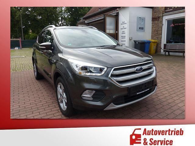 Grau (metallic) Gebraucht 2017 Ford Kuga Titanium SUV | 15.985 € (Fairer Preis) - Bild 1/4