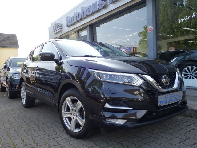 Schwarz Gebraucht 2020 Nissan Qashqai N-Connecta SUV | 16.499 € (Fairer Preis) - Bild 1/4