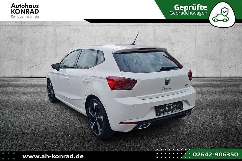 Gebraucht Seat Ibiza FR-Line 116 PS (85 kW) 2024 "candy" weiss Limousine