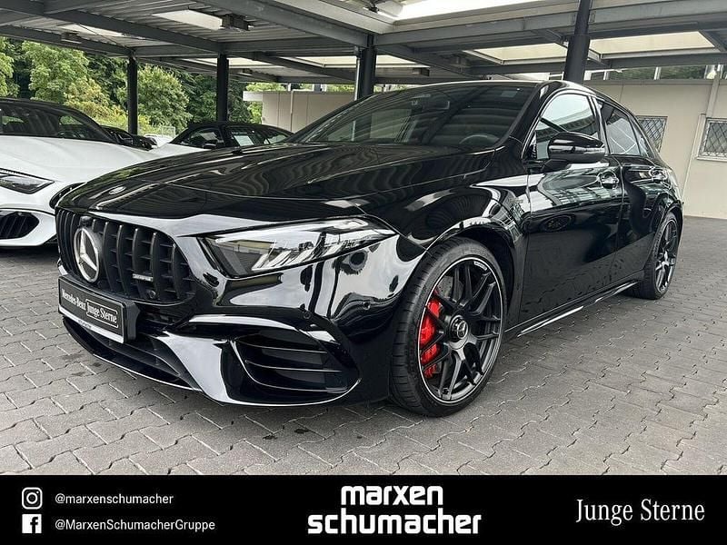 Lack kosmosschwarz Gebraucht 2023 Mercedes A45 AMG Premium Limousine | 54.680 € (Teuer) - Bild 1/4