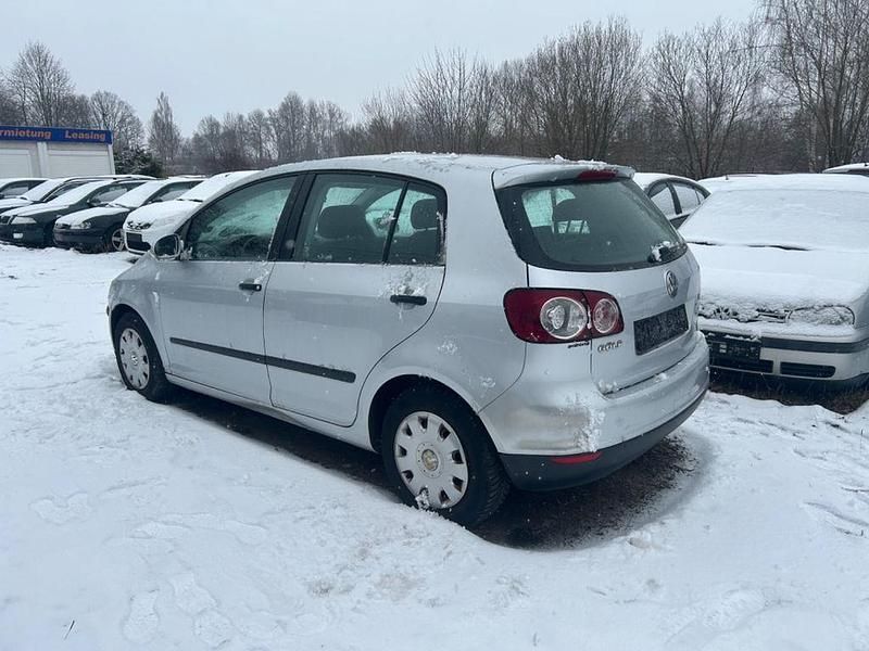 Gebraucht VW Golf IV Trendline 75 PS (55 kW) 2005 Silber Limousine