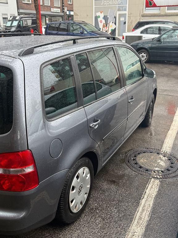 Gebraucht VW Touran Highline 116 PS (85 kW) 2005 Grau Van / Kleinbus
